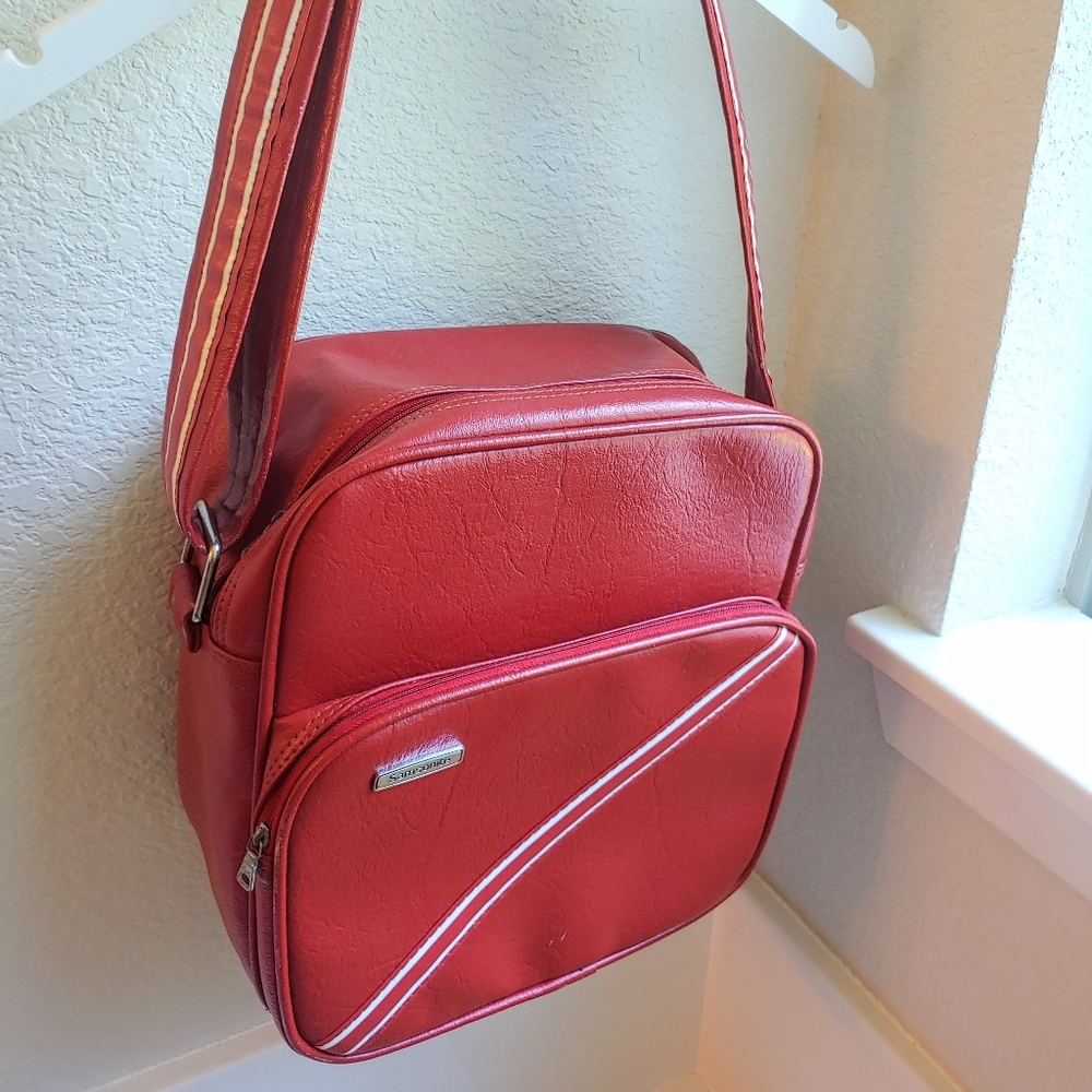 Vintage SAMSONITE 1960s  Saturn Red Shoulder bag
